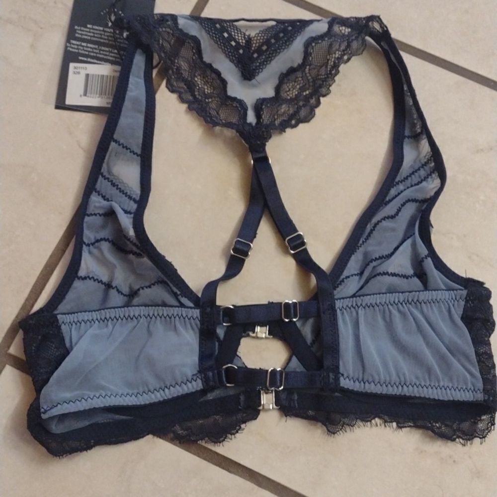 NWT Thistle and Spire Bralett Halter back Denim blue color strappy lace size 32B - Picture 8 of 9